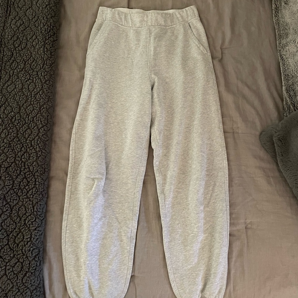 Lululemon Relaxed High-rise Jogger